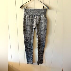 Gray Heathered Leggings with Wide Waistband Womens Large gold medal